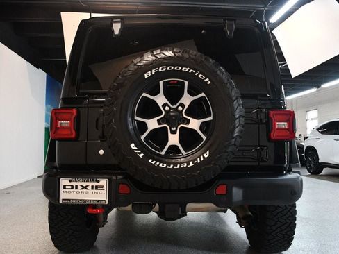 Used 2018 Jeep Wrangler Unlimited Rubicon AWD/4WD image 18