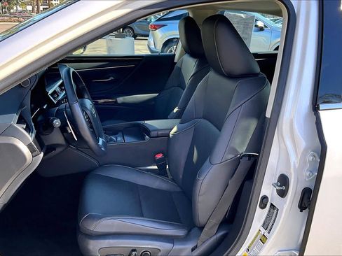 Used 2025 Lexus ES 350 image 7