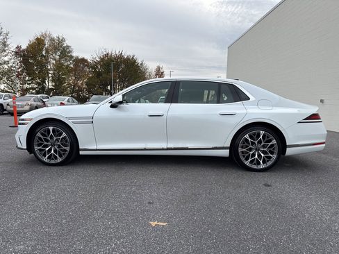 Used 2025 Genesis G90 3.5T image 4