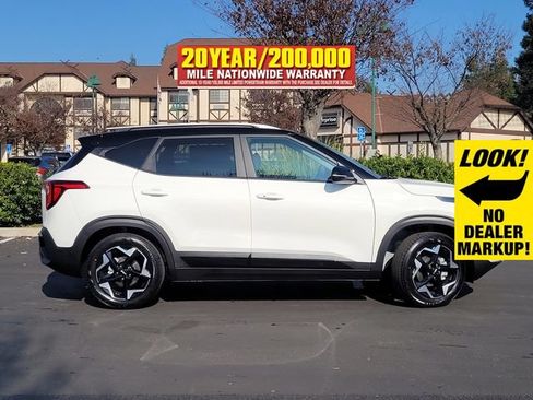 New 2026 Kia Seltos S FWD image 3