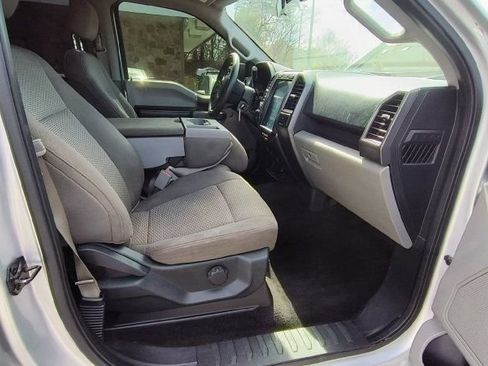 Used 2017 Ford F150 XLT image 12