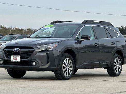 Certified 2025 Subaru Outback Premium image 7
