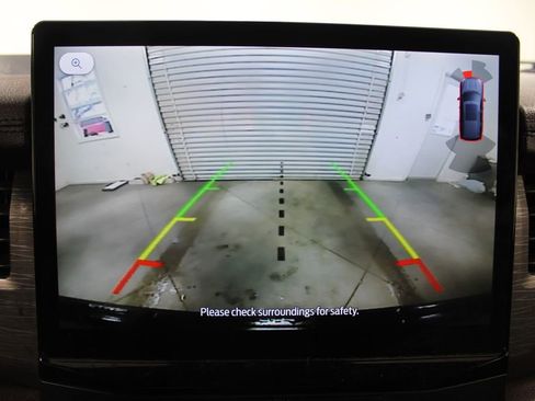 Used 2022 Ford Expedition Max Limited image 32