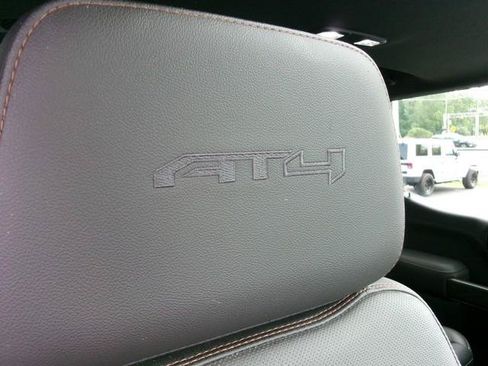 Used 2019 GMC Sierra 1500 AT4 w/ AT4 Premium Package AWD/4WD image 26