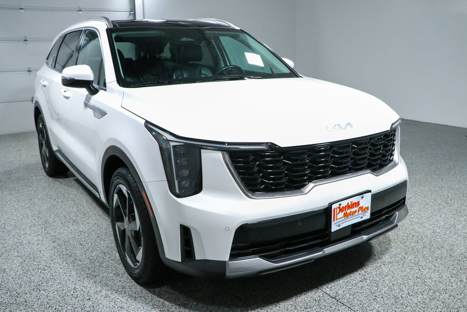 Used 2025 Kia Sorento EX w/ EX Panoramic Sunroof Package AWD/4WD image 5