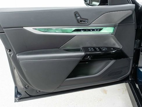 Used 2024 BMW 740i xDrive image 17