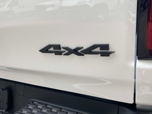 New 2026 RAM 1500 Express AWD/4WD image 4