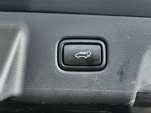 Used 2025 Hyundai Palisade SEL FWD image 32