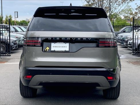 Certified 2025 Land Rover Discovery Dynamic SE AWD/4WD image 4