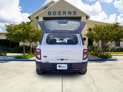 Used 2023 Ford Bronco Sport Outer Banks image 5