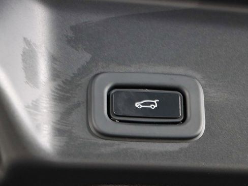 Used 2022 Land Rover Range Rover Evoque R-Dynamic S AWD/4WD image 30