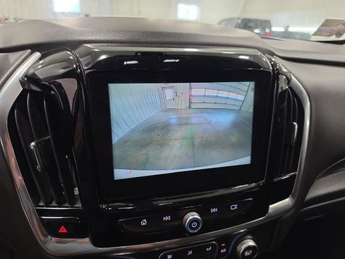 Used 2018 Chevrolet Traverse LT AWD/4WD image 9