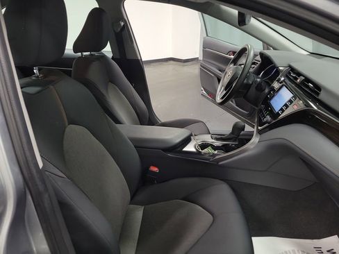 Used 2020 Toyota Camry LE w/ Convenience Package image 20