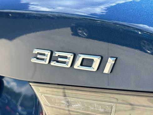 Used 2024 BMW 330i xDrive Sedan w/ Premium Package AWD/4WD image 11