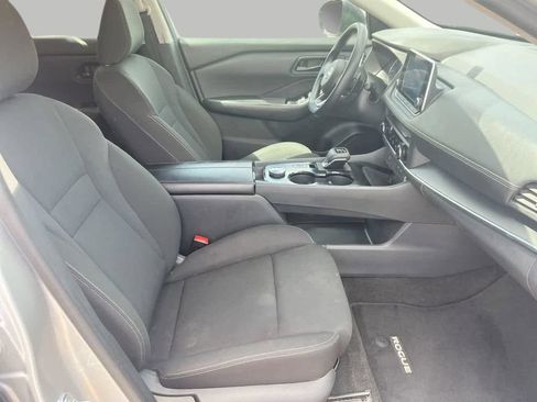 Used 2024 Nissan Rogue S AWD/4WD image 9