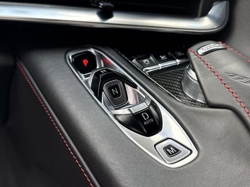 Used 2021 Chevrolet Corvette Stingray Premium Conv w/ Z51 Performance Package RWD image 28