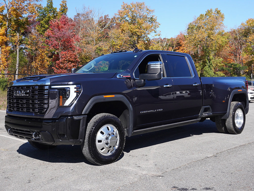 Used 2025 GMC Sierra 3500 Denali w/ Denali Reserve Package AWD/4WD image 12