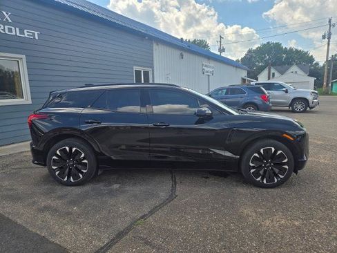 Used 2024 Chevrolet Blazer EV RS AWD/4WD image 3