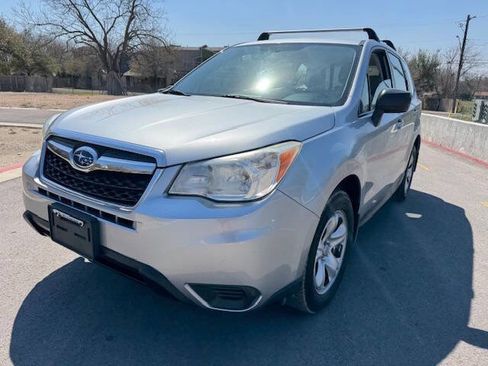 Used 2014 Subaru Forester 2.5i AWD/4WD image 4