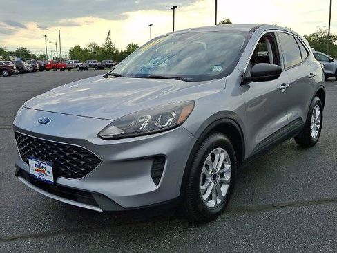 Certified 2022 Ford Escape SE AWD/4WD image 3