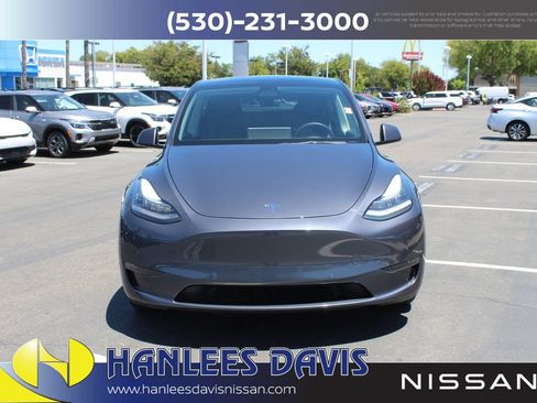 Used 2021 Tesla Model Y Long Range AWD/4WD image 4