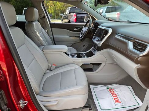 Used 2023 GMC Acadia SLT image 15