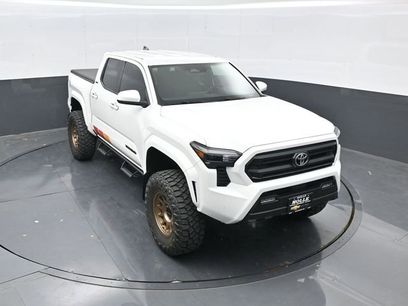 Used 2025 Toyota Tacoma SR5