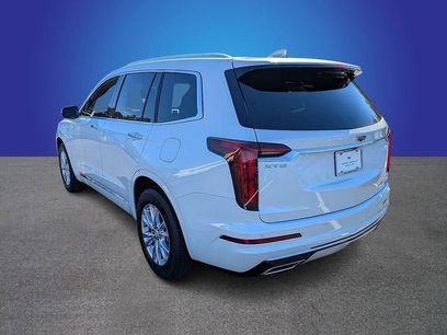 New 2025 Cadillac XT6 Luxury