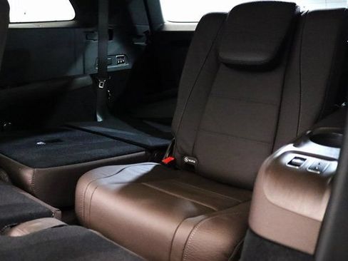 Used 2022 Mercedes-Benz GLS 580 4MATIC image 20