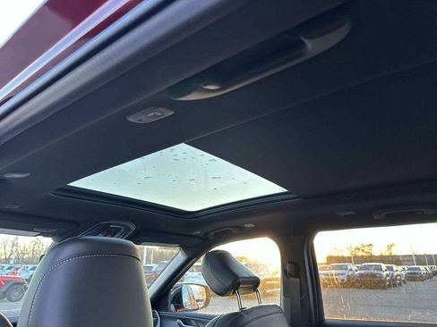 New 2025 Jeep Grand Cherokee Limited image 7