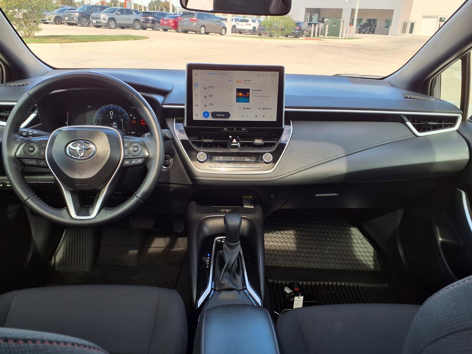 Used 2025 Toyota Corolla SE w/ SE Premium Package FWD image 11