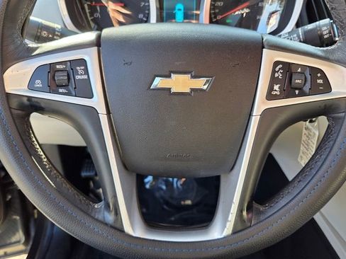 Used 2017 Chevrolet Equinox LT w/ Convenience Package image 25