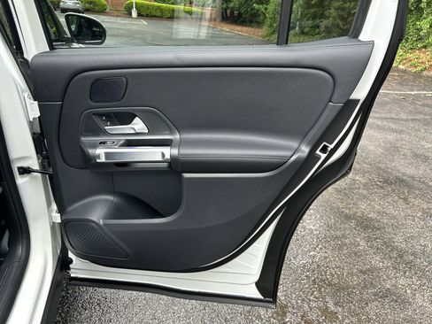New 2026 Mercedes-Benz GLB 250 image 38