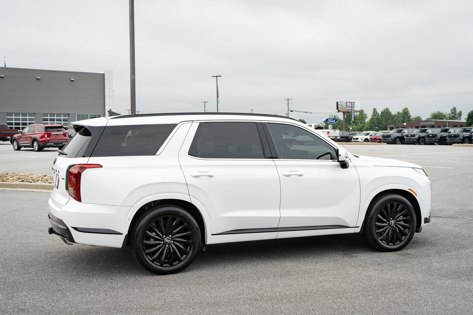 Used 2025 Hyundai Palisade Calligraphy AWD/4WD image 10