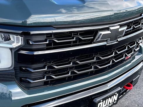 Used 2025 Chevrolet Silverado 1500 LT Trail Boss w/ Convenience Package II AWD/4WD image 30