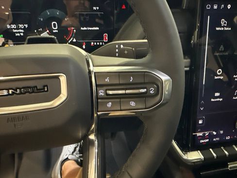 New 2026 GMC Yukon Denali w/ Advanced Technology Package AWD/4WD image 33