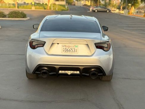 Used 2018 Toyota 86 image 6