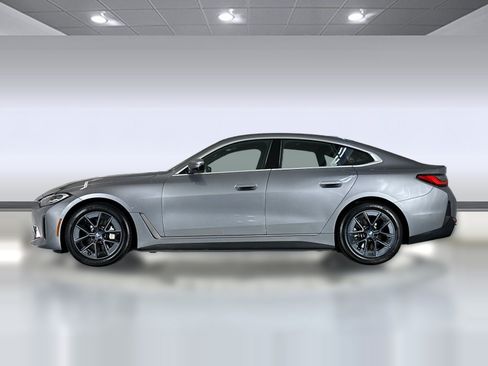 Used 2023 BMW i4 eDrive40 w/ Premium Package RWD image 2