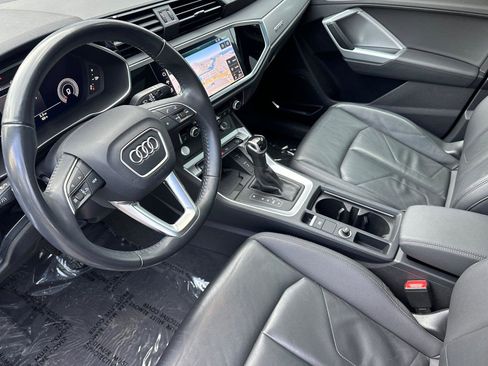 Used 2020 Audi Q3 2.0T Premium Plus w/ Premium Plus Package image 9