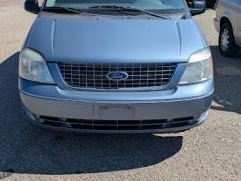 Used 2004 Ford Freestar SEL FWD image 5