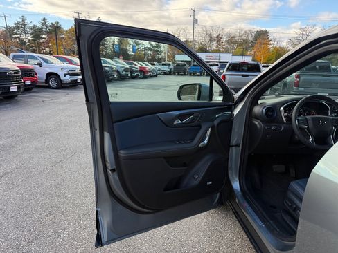 New 2025 Chevrolet Blazer RS w/ Driver Confidence II Package image 23