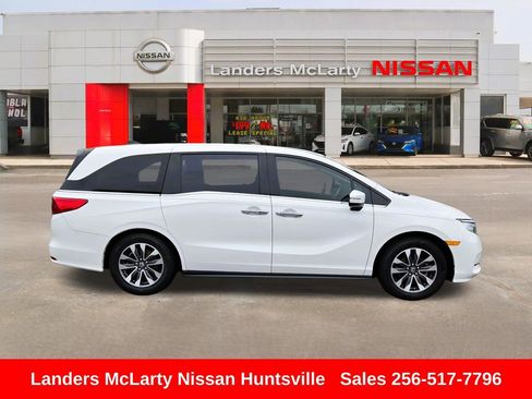 Used 2024 Honda Odyssey EX-L image 2