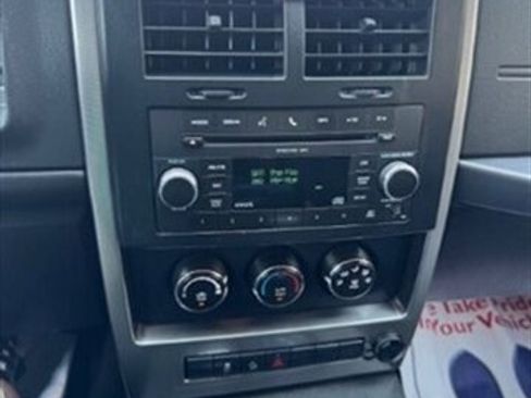 Used 2011 Jeep Liberty Sport w/ Popular Equipment Group image 8