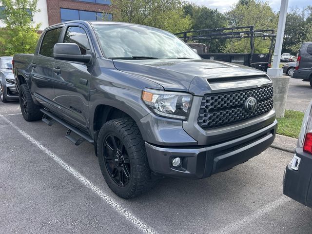 Used 2020 Toyota Tundra SR5 w/ SR5 Convenience Package AWD/4WD image 2
