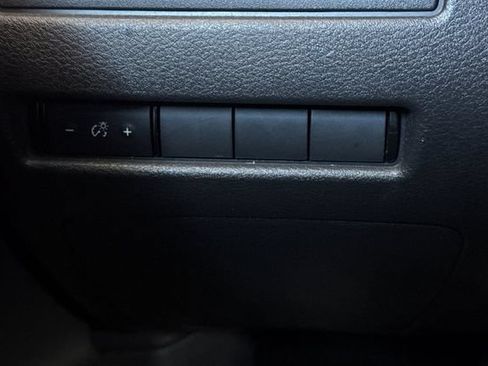 Used 2021 Nissan Rogue S AWD/4WD image 42