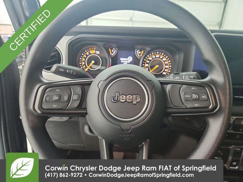 Used 2025 Jeep Wrangler Sport AWD/4WD image 22