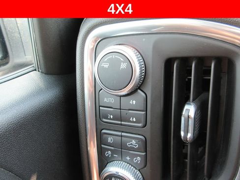 Used 2019 GMC Sierra 1500 SLT w/ SLT Premium Package AWD/4WD image 31