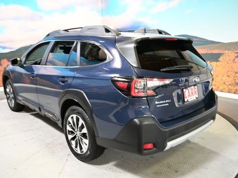 Used 2024 Subaru Outback Limited image 11