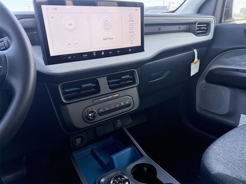 New 2025 Ford Maverick XLT image 50