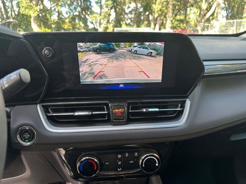 Used 2025 Chevrolet TrailBlazer LT image 17